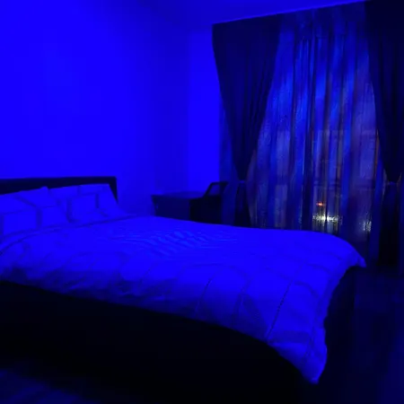 Zen 2 Bedrooms Private Parking 아파트